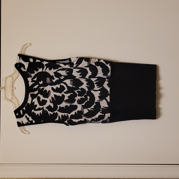 Sweater - Picture 4 of 4